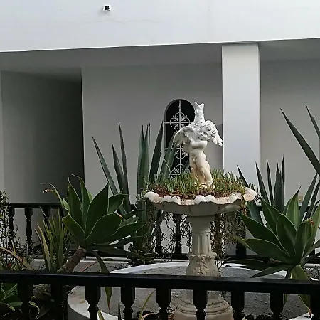Casita Blanca *